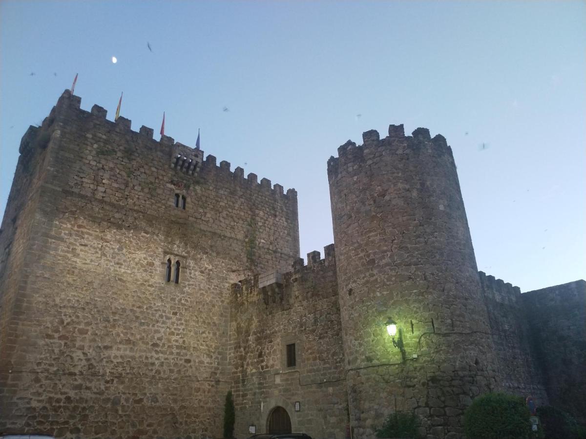 Los Callejones Arenas de San Pedro Dış mekan fotoğraf